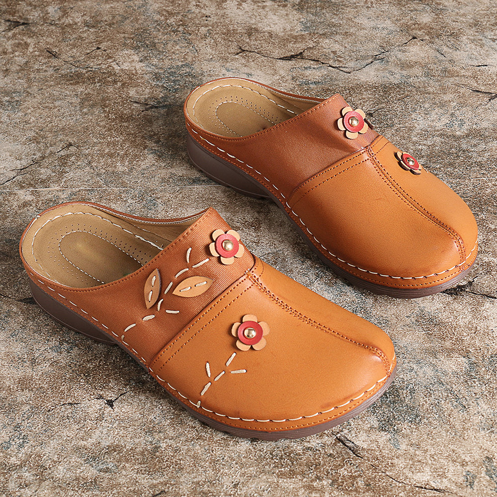 Leonora - Casual Slip-On Clogs
