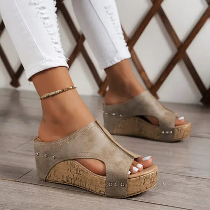 Oshae - Supportive Sandals